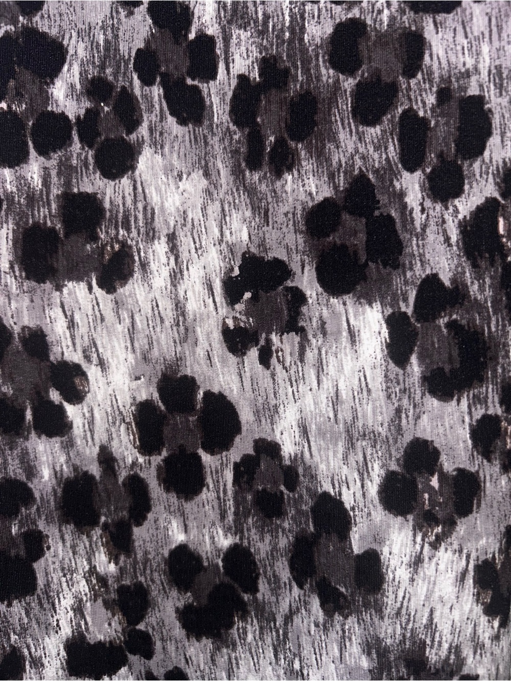 IBKUL Black and Gray Animal-Print Long Sleeve V-Neck Top - Picture 4 of 8